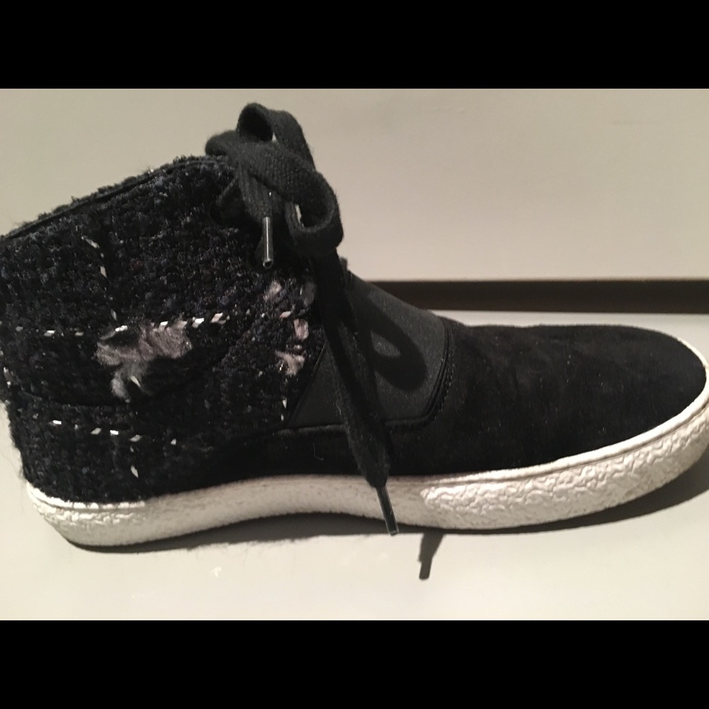 Chanel hightop sneakers!